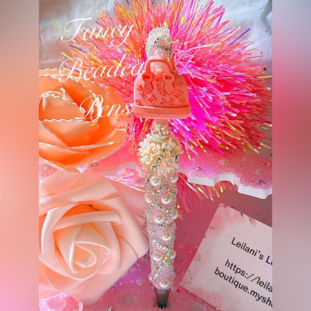 Fancy beaded pen/pink purse/pink pearl pen/pink rhinestone flower/gifts